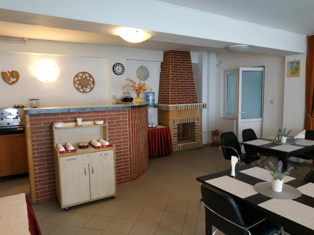 Buşteni Vila Mihail酒店 外观 照片