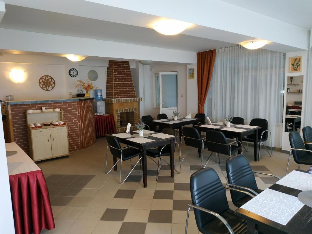 Buşteni Vila Mihail酒店 外观 照片