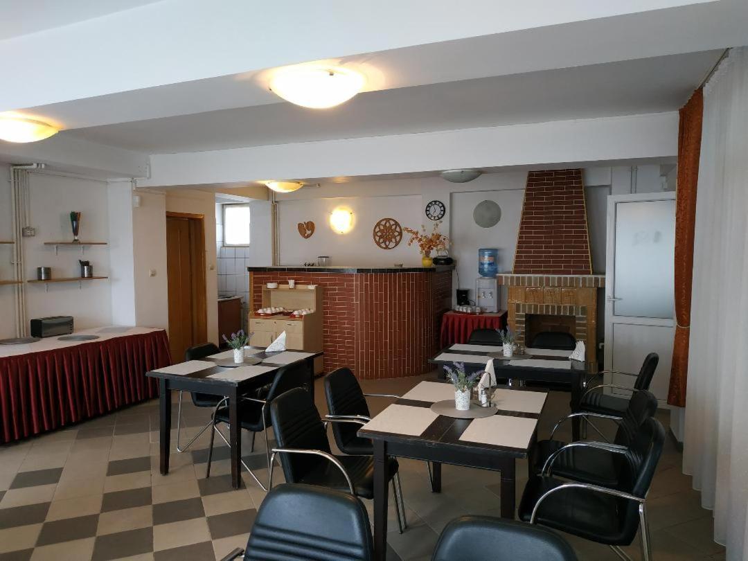 Buşteni Vila Mihail酒店 外观 照片