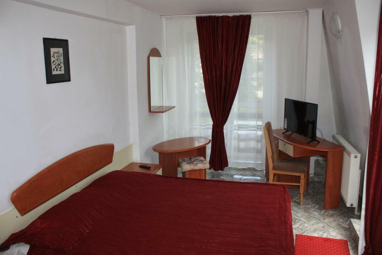 Buşteni Vila Mihail酒店 外观 照片